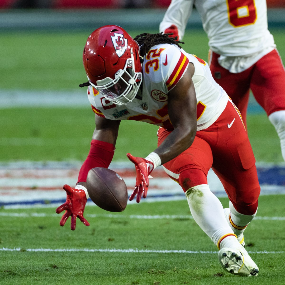 Raiders vs. Chiefs inactives: Who is not playing in Week 5 - DraftKings  Network