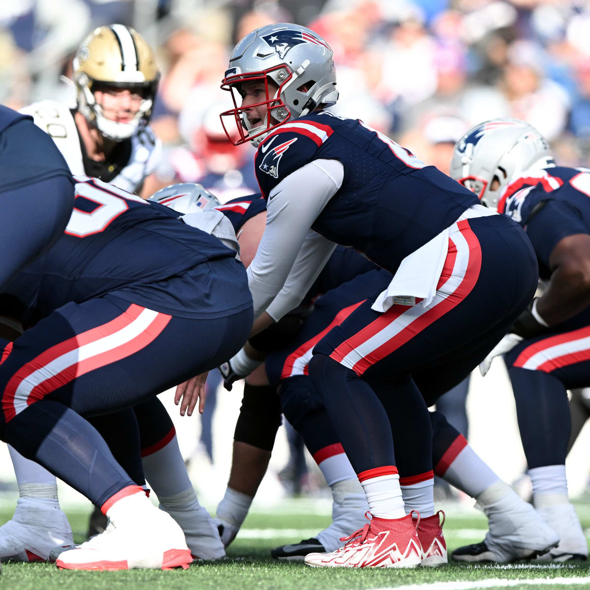 New England Patriots locker room divided between Mac Jones and Bailey Zappe