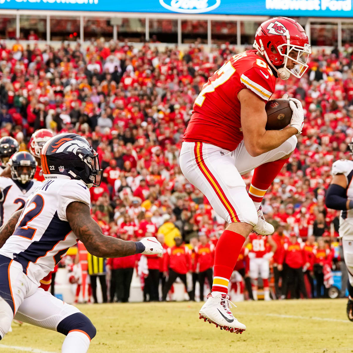 Thursday Night Football: How to watch Broncos at Chiefs