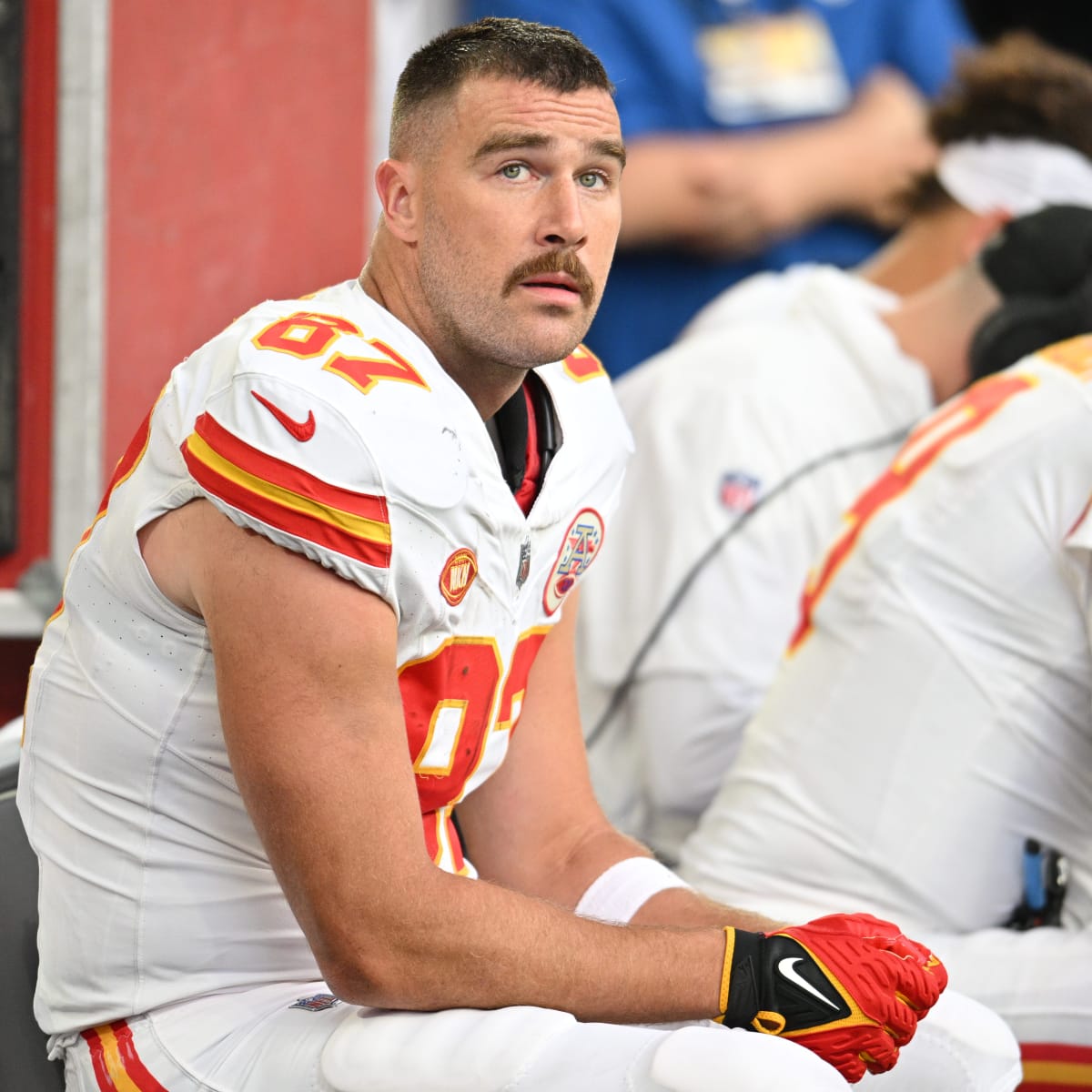 Chiefs TE Travis Kelce injured at practice ahead of Thursdays home