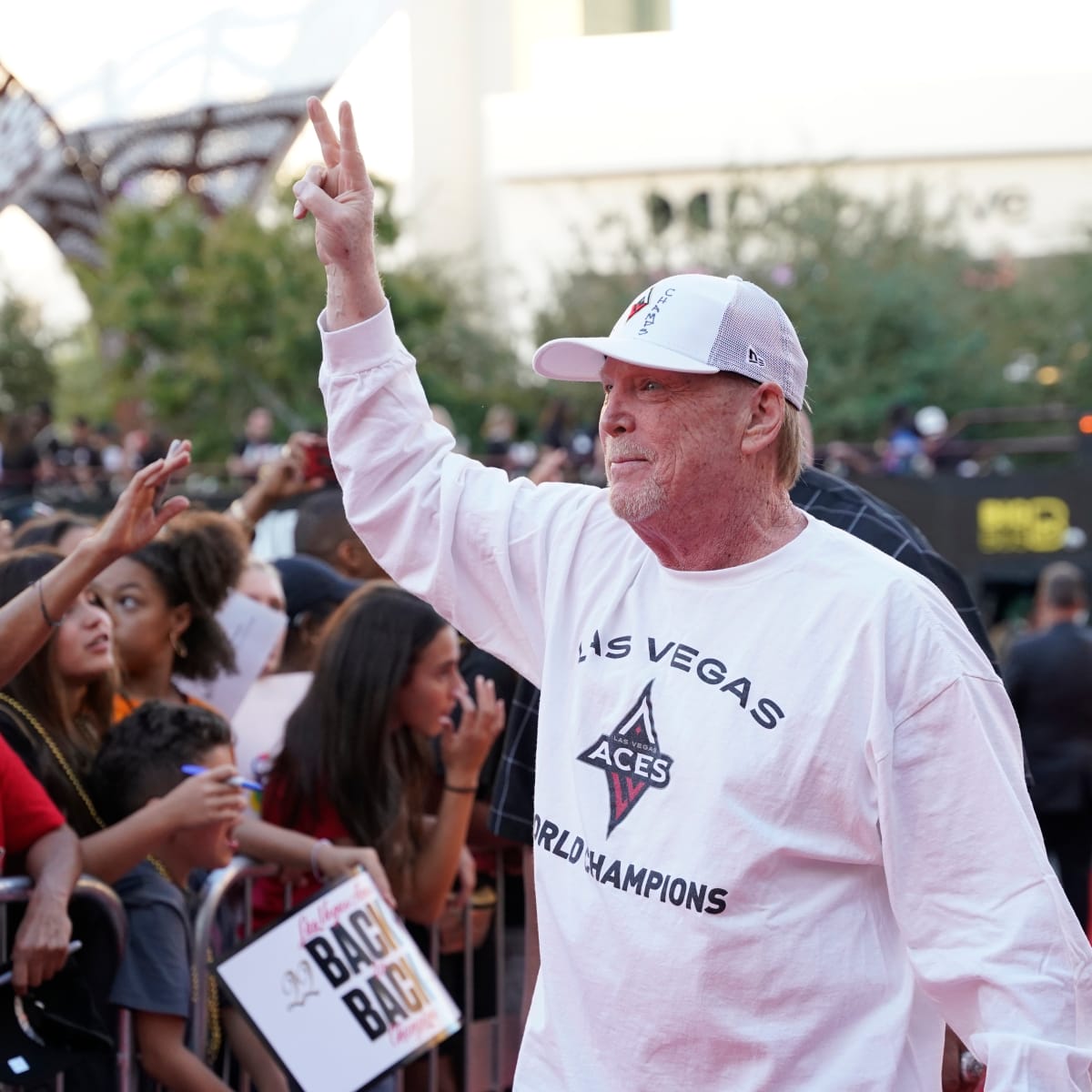 Raiders Fans To Send Airplane-Banner Message To Team Owner Mark