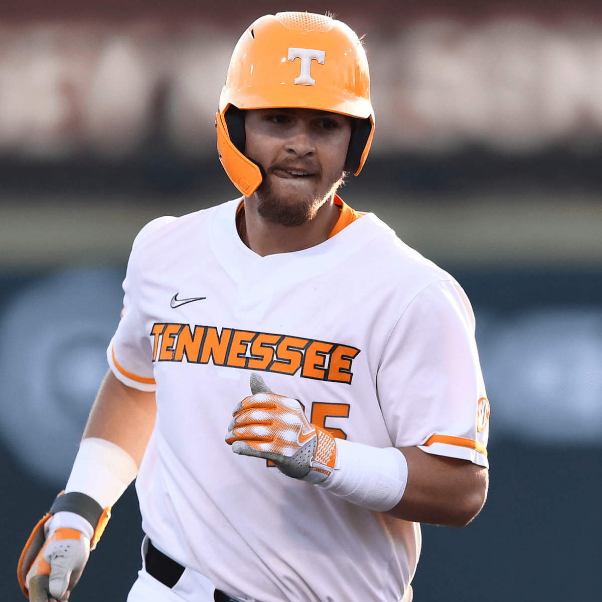 Former Tennessee Vols baseball star involved in scary play - A to Z Sports