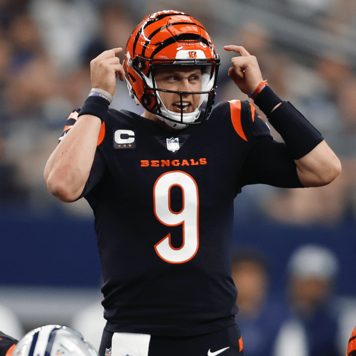 NFL Fans React to Joe Burrow and Bengals Struggles After QB Signs