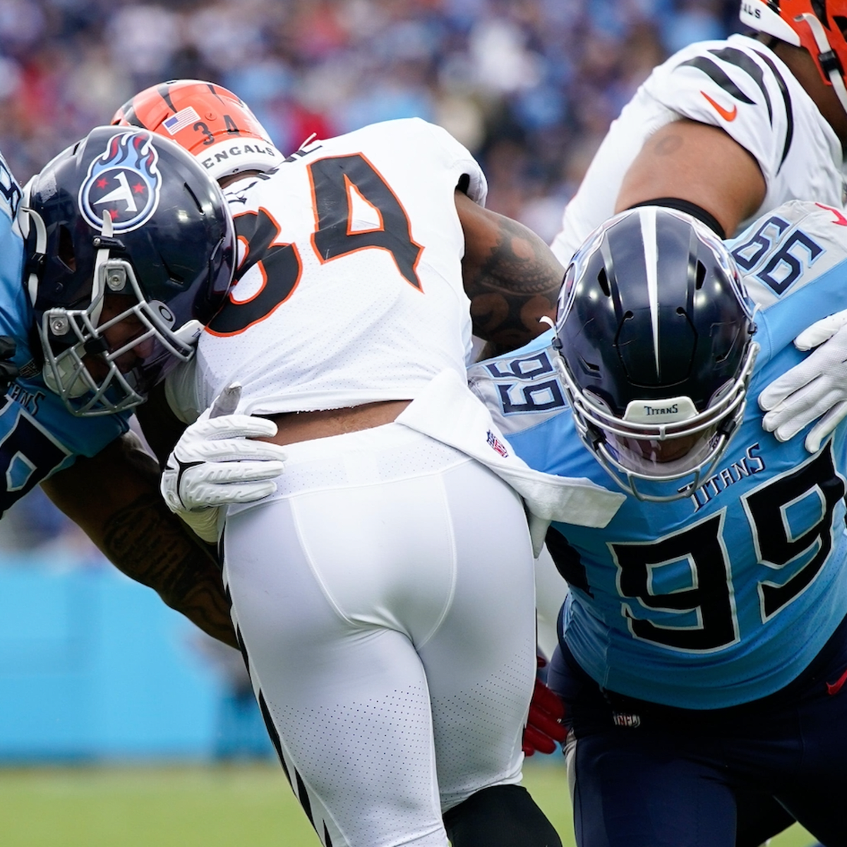 WATCH: Titans' Jeffery Simmons gets involved in fight with Bengals