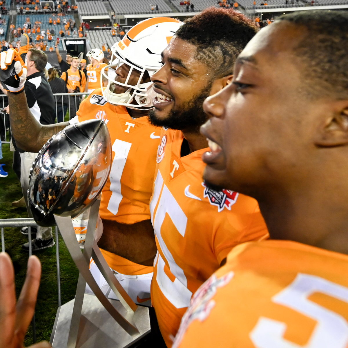 Former Vols WR Jauan Jennings experiences cool moment with future Hall of  Famer - A to Z Sports