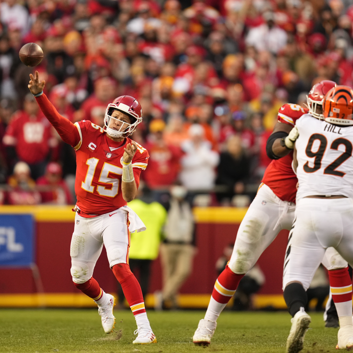 The Bengals three-man rush got best of Patrick Mahomes and the Chiefs