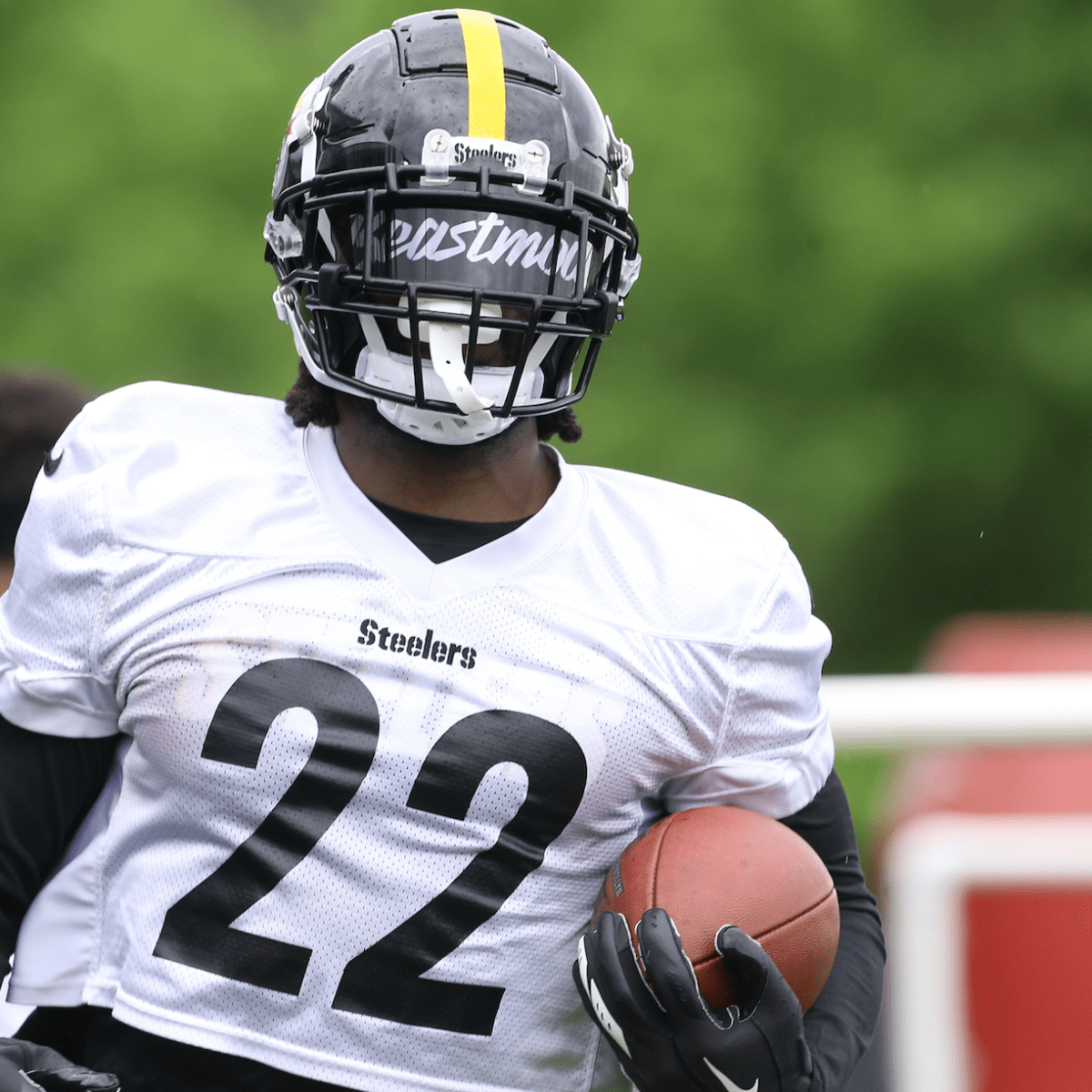 Pittsburgh Steelers sign rookie RB Najee Harris