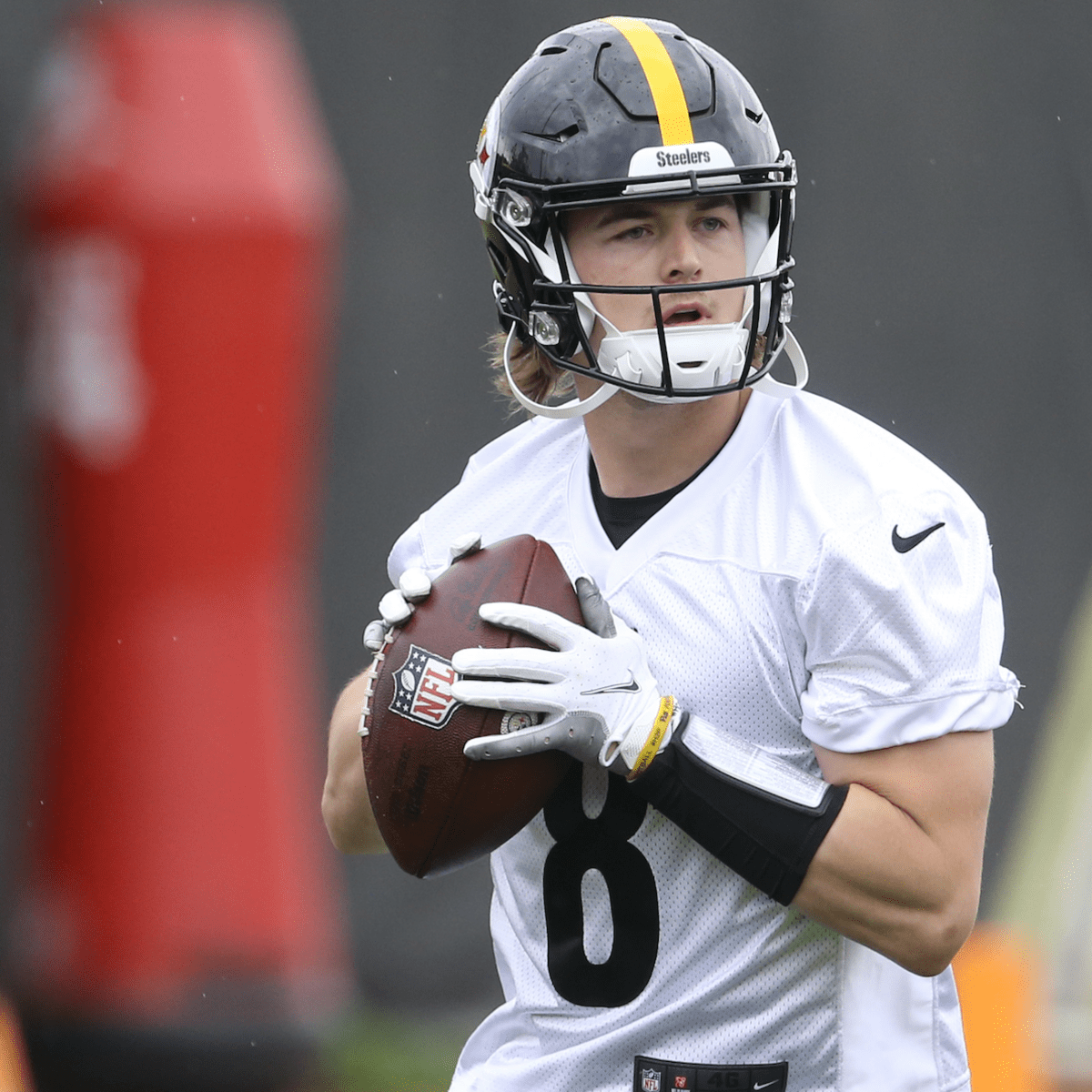 ESPN Flirts With The Steelers Trading Up In The 2023 NFL Draft