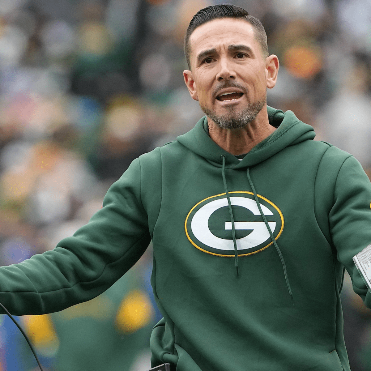 Green Bay Packers quarterback Aaron Rodgers warms up before an NFL football  game against the Tennessee Titans Thursday, Nov. 17, 2022, in Green Bay,  Wis. (AP Photo/Morry Gash Stock Photo - Alamy