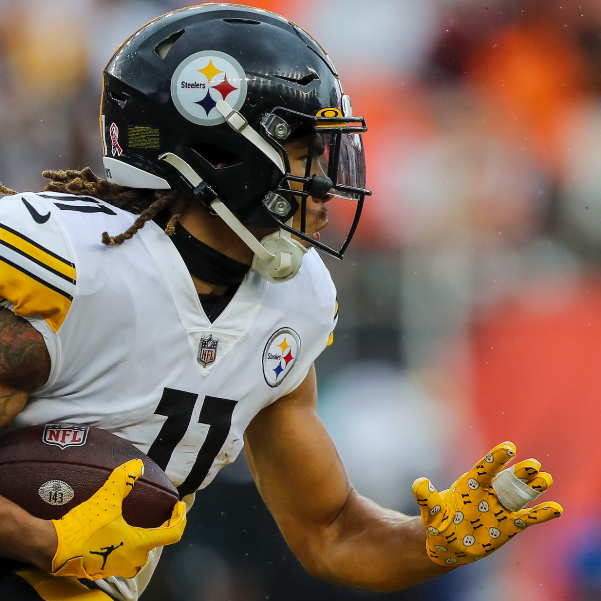 NFL trade deadline: Bears reportedly acquire WR Chase Claypool from Steelers