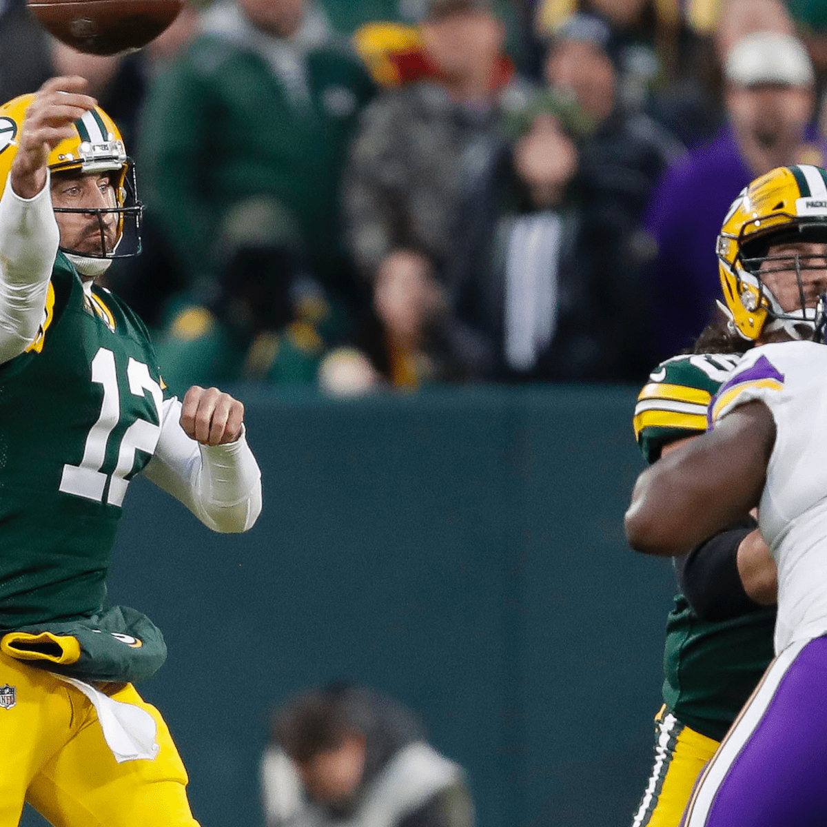 Vikings at Packers Game Observations: Slip Ups on Field Mean No. 1 Seed  Slides Away