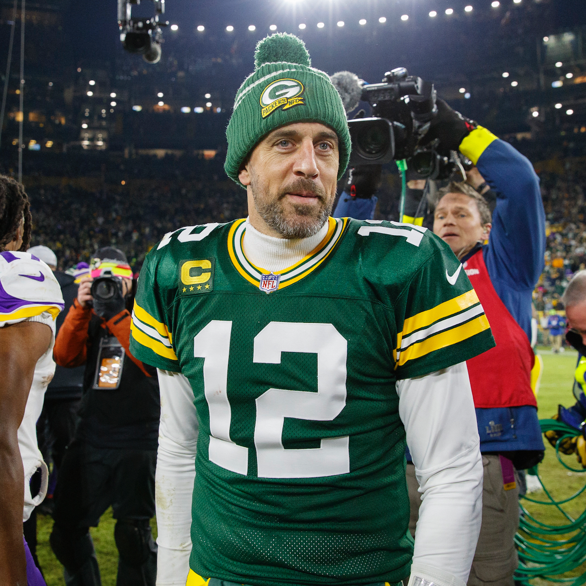 Aaron Rodgers stands by comments on Packers offense, says no one