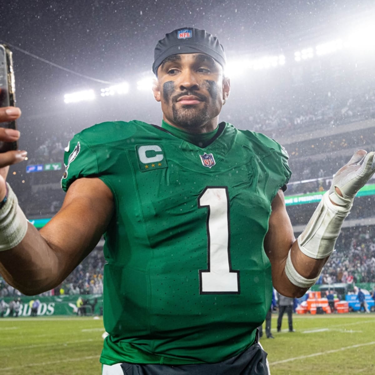 Eagles Jalen Hurts draws Tom Brady comparison for game winning
