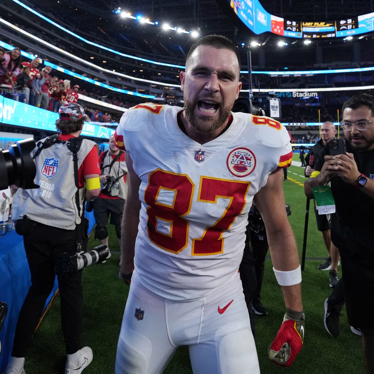 Kansas city chiefs all white uniforms top