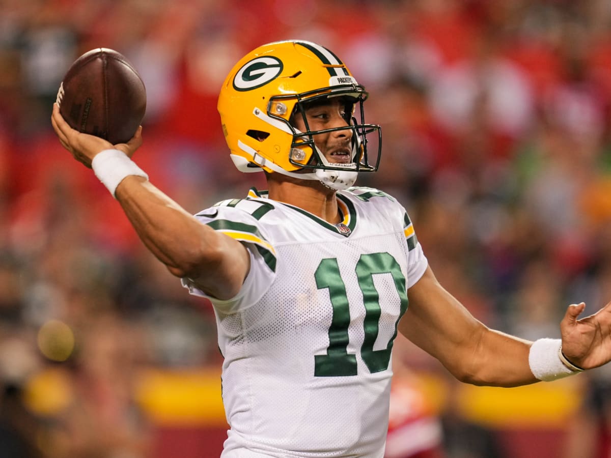 Packers quarterback Jordan Love takes over for a legend and leads Green Bay  to a victory - Sports Illustrated