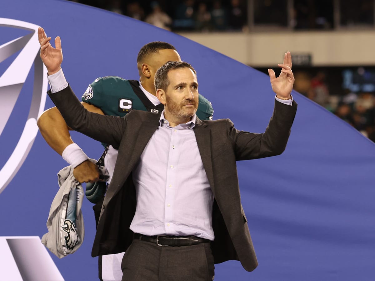 Eagles News: NFL source believes “Howie Roseman will give up