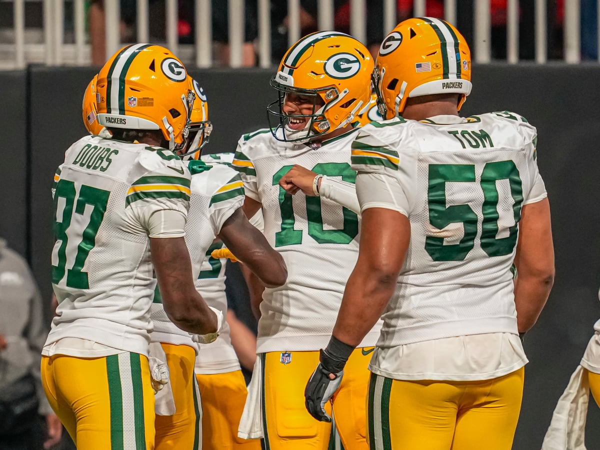 Packers offensive line goes from strength to question in a flash