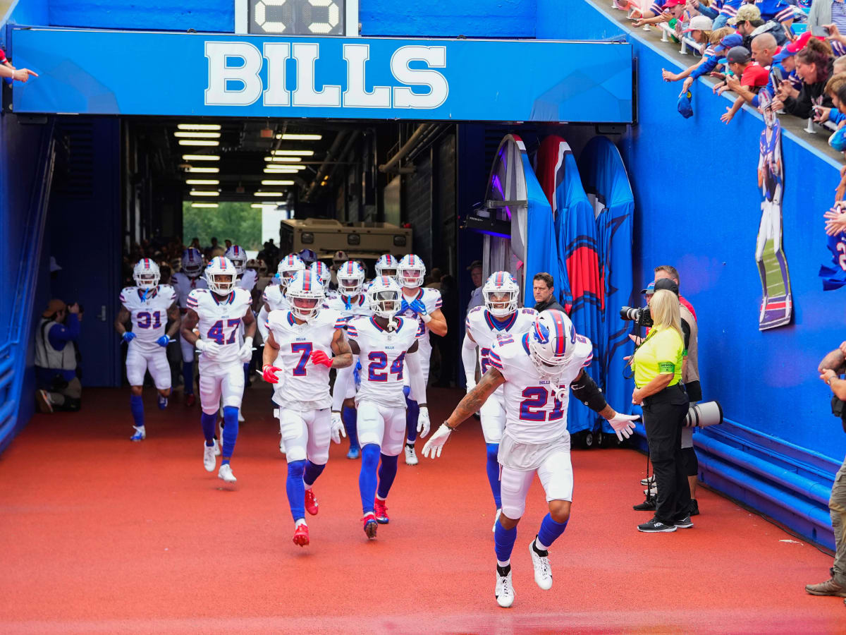 Steelers offensive starters dominate Bills in preseason victory