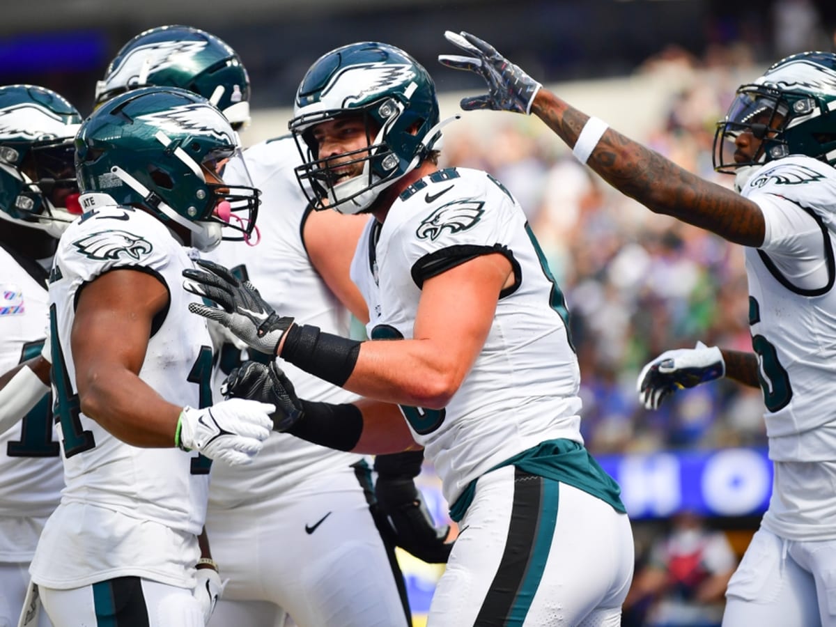 Who do you have for first td scorer for tonight Eagles vs Vikings? My  brother went 2 for 3 last week and is saying AJ brown, I'm feeling Dallas  Goedert tho… :