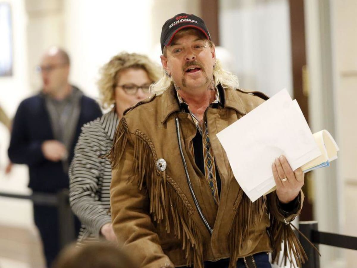 Tiger King Joe Exotic asks Joe Burrow to get him out of prison