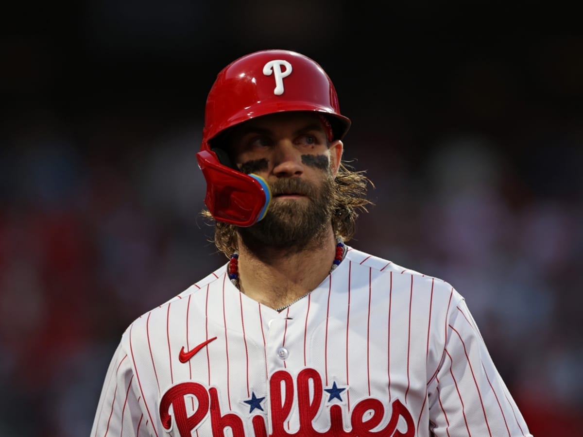 Phillies' Bryce Harper shows up for Cowboys-Eagles game in special way - A to Z Sports