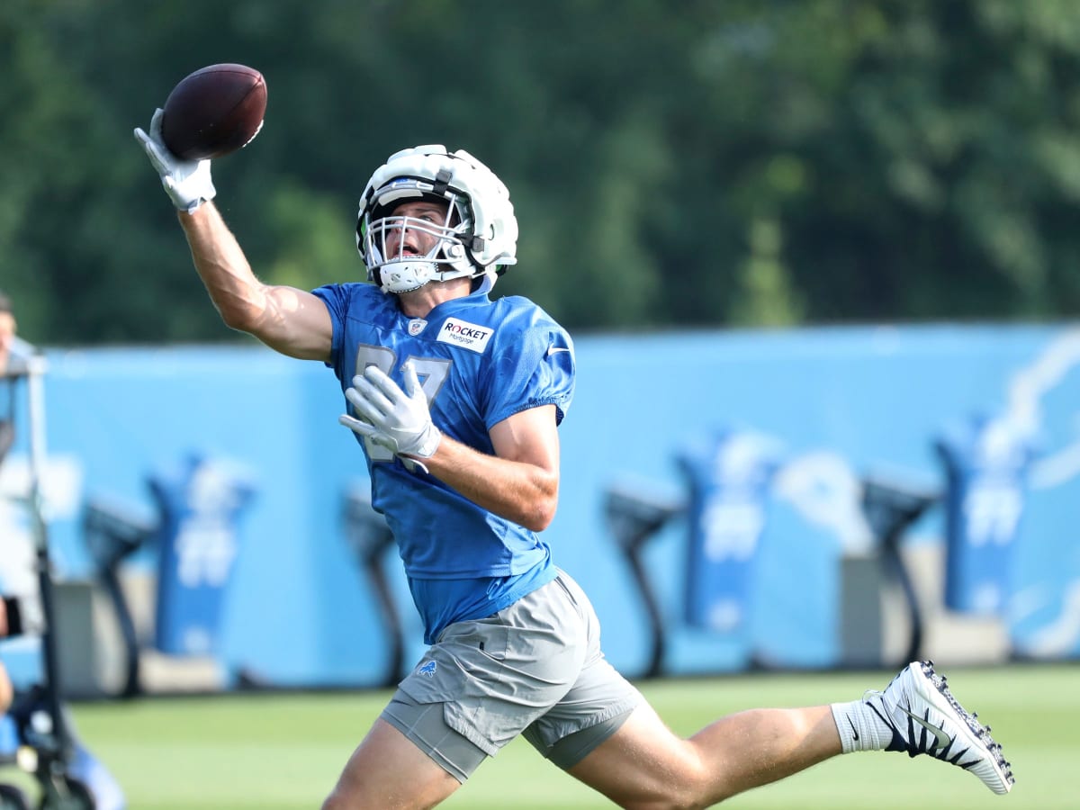 Detroit Lions sign second-round pick TE Sam LaPorta: 'He's right where he  needs to be'