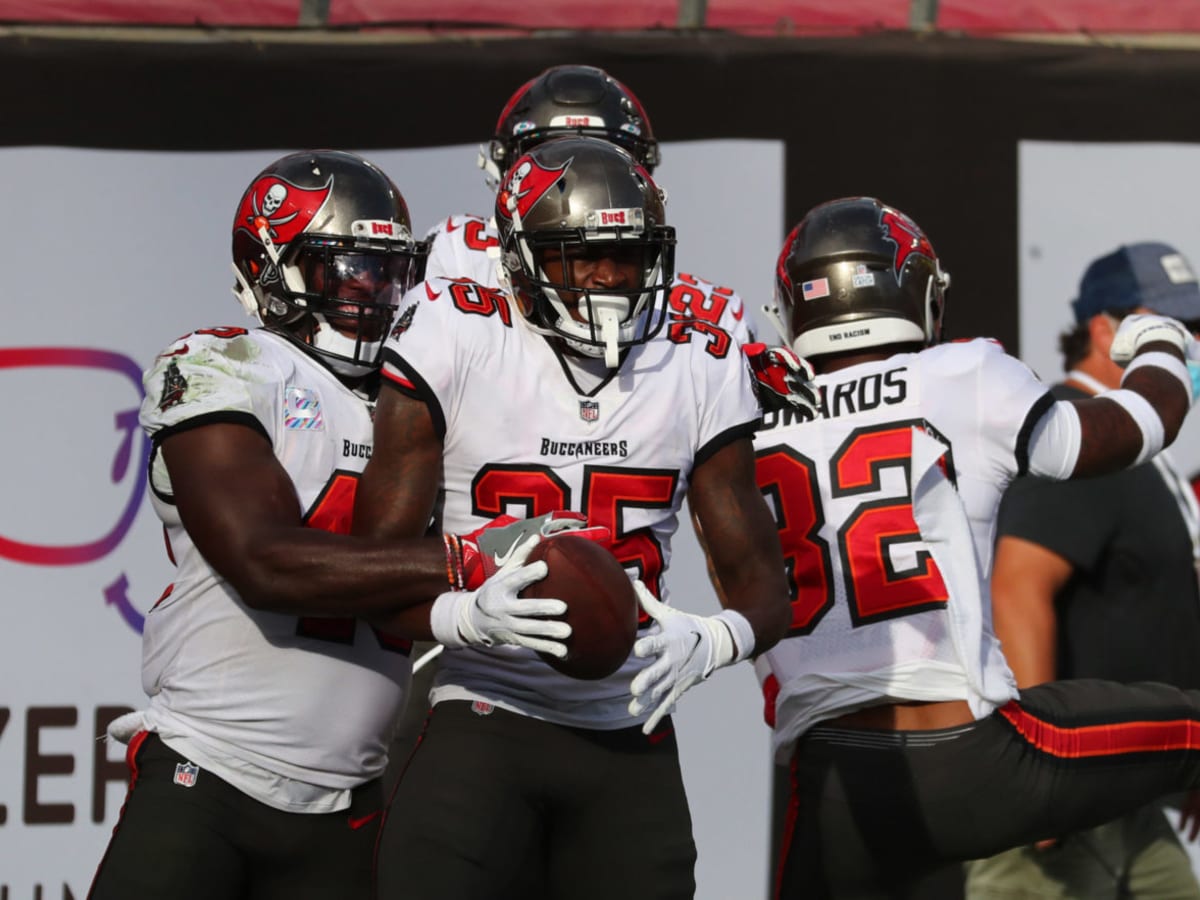 Lavonte David wants to retire with the Bucs