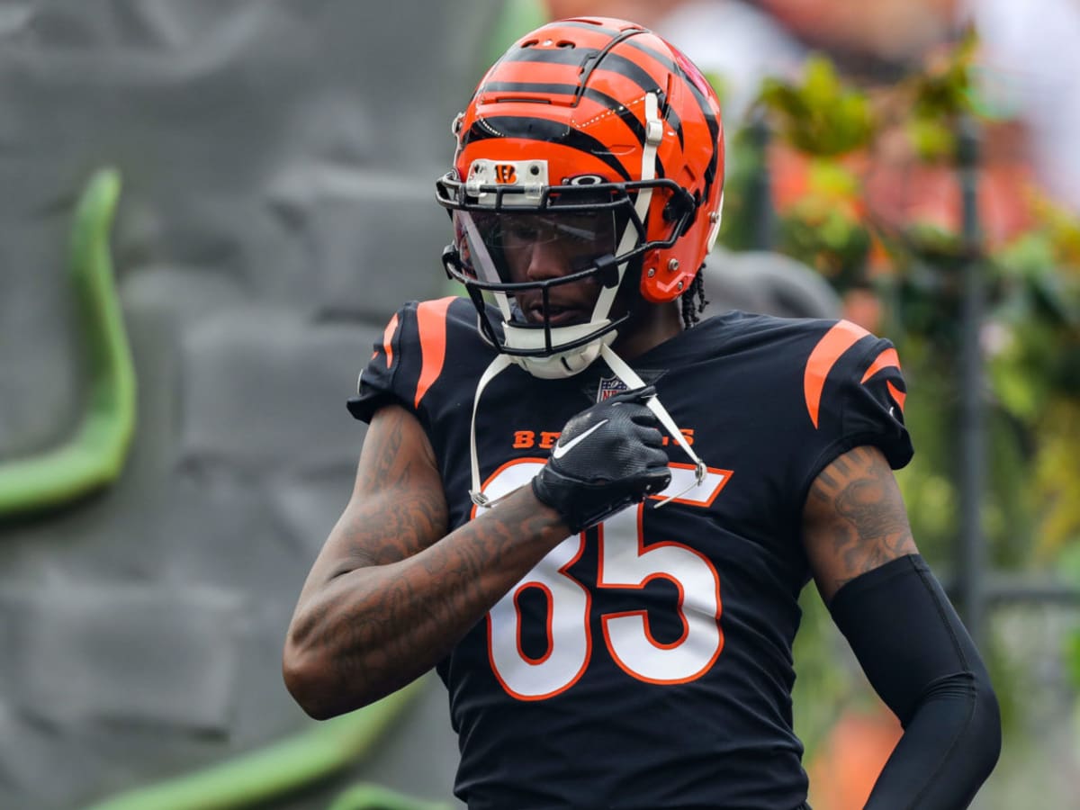 Damar Hamlin Hangs With Tee Higgins, Bengals Receivers Months