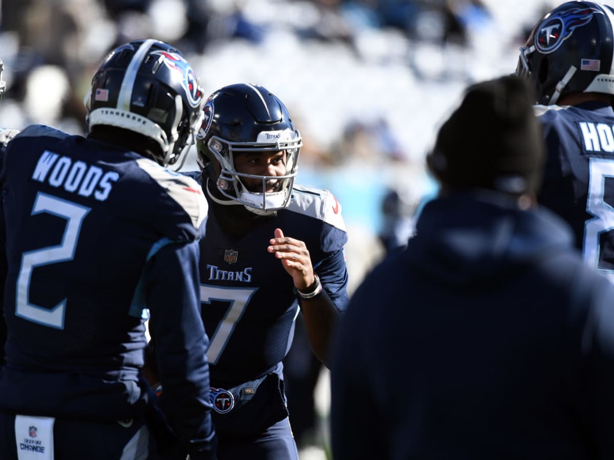 Cowboys Beat Titans in a Game With Little Meaning - The New York Times