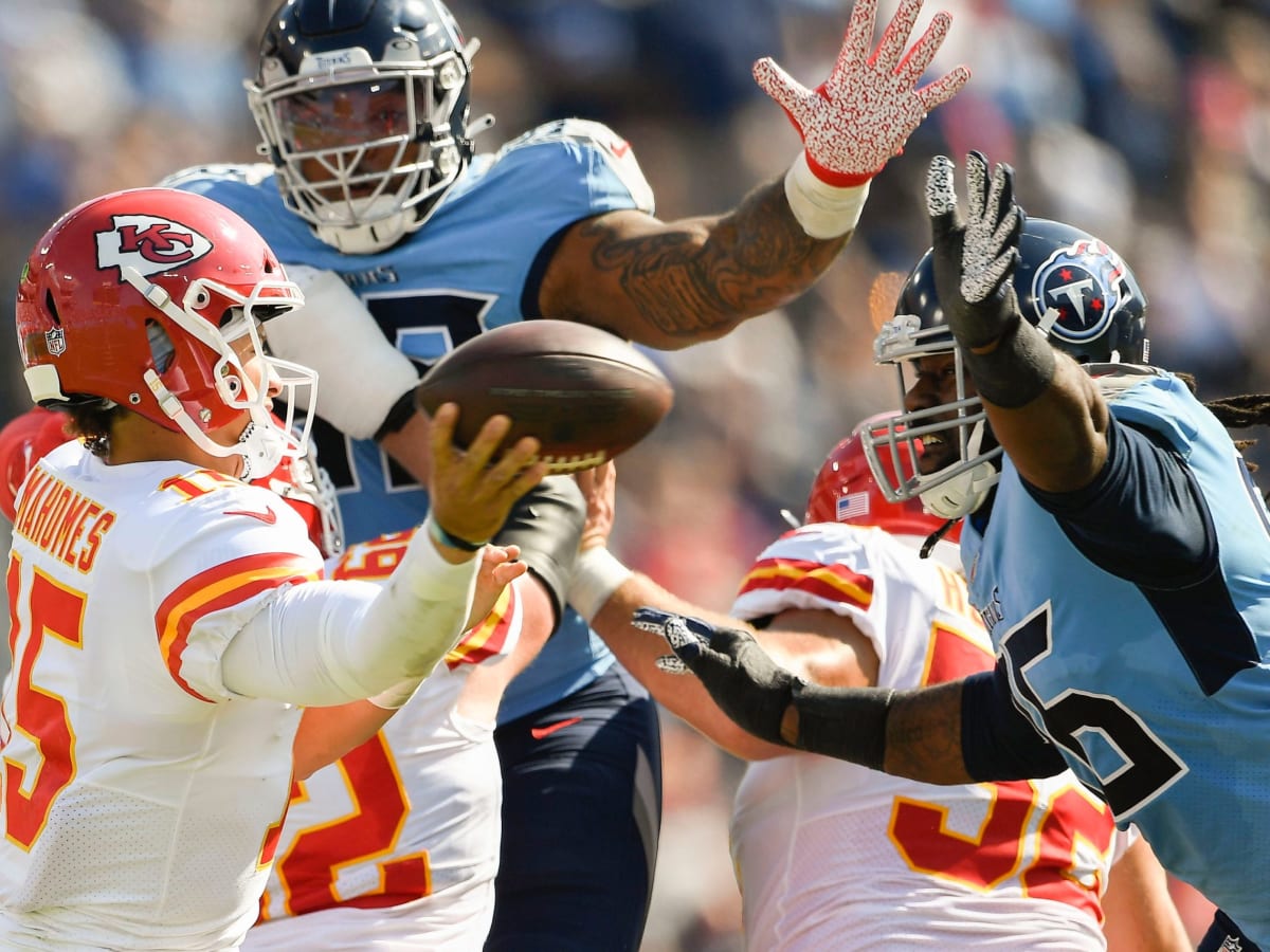 Tennessee Titans pass rush ramps up against the Kansas City Chiefs