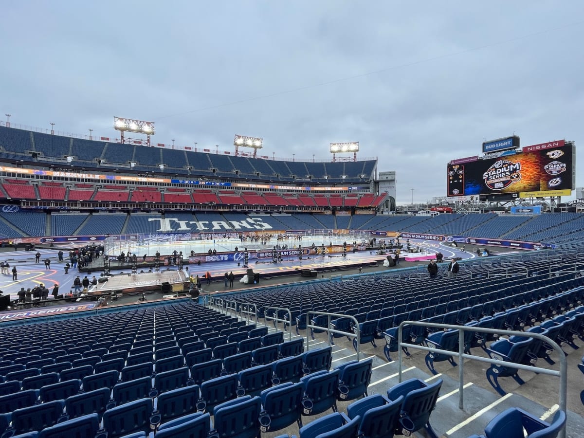 Stadium Series brings big-game feel to Nashville