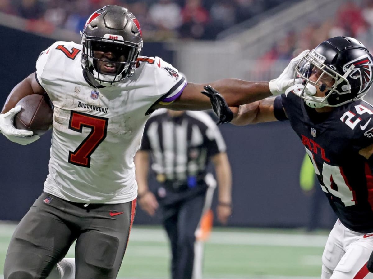 Buccaneers need to make an easy move with Ke'Shawn Vaughn - A to Z Sports