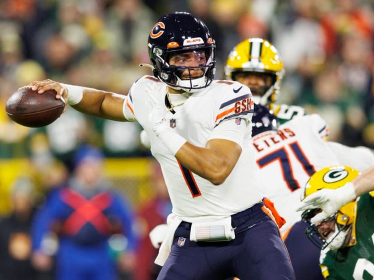 Justin Fields gets chance to show he can be the passer the Bears need,  starting against Packers