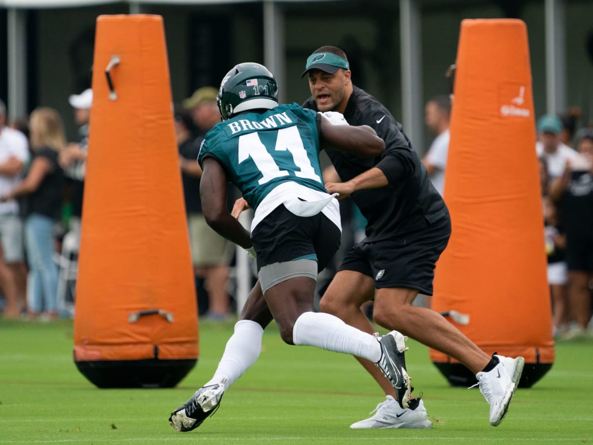 Philadelphia Eagles star A.J. Brown's selflessness contributes to his  success