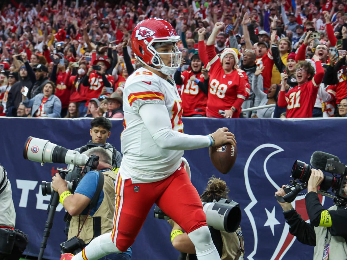 Cool Geno? QB May Be Key to Seattle Seahawks Bucking Cold Weather Blues vs.  Kansas City Chiefs - Sports Illustrated Seattle Seahawks News, Analysis and  More