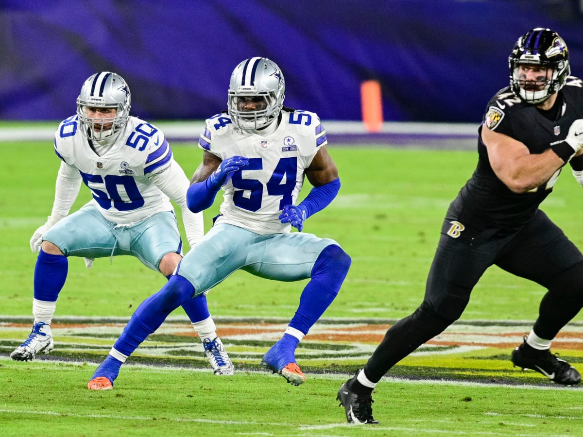 Sean Lee not standing in Leighton Vander Esch's way, rookie to start