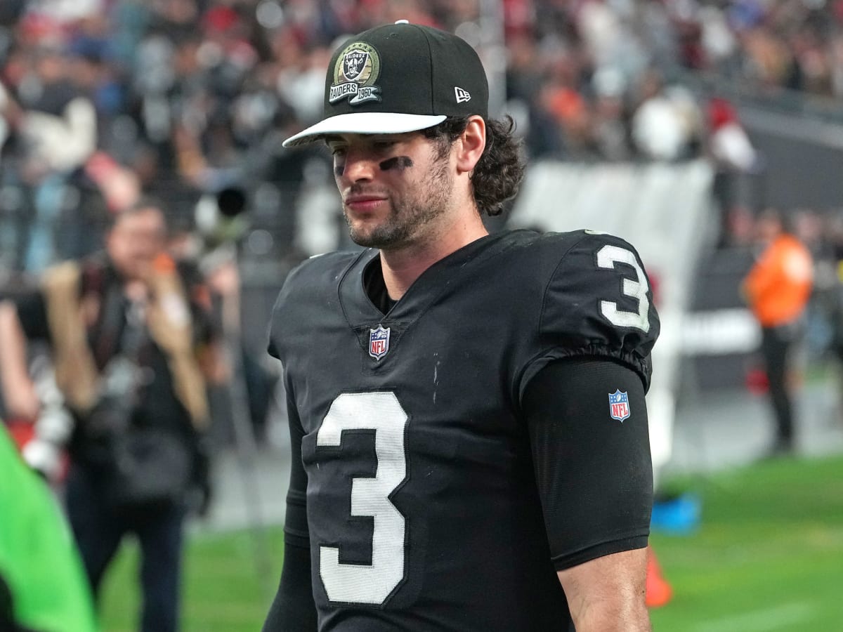 Raiders: Jarrett Stidham showed some intangibles Derek Carr didn't