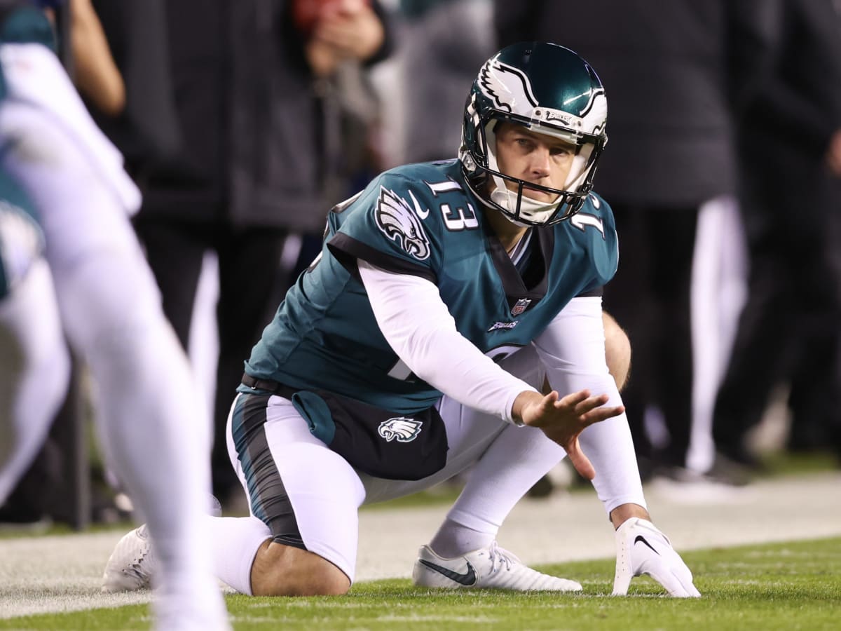 Philadelphia Eagles P Brett Kern continues to cash in ahead of