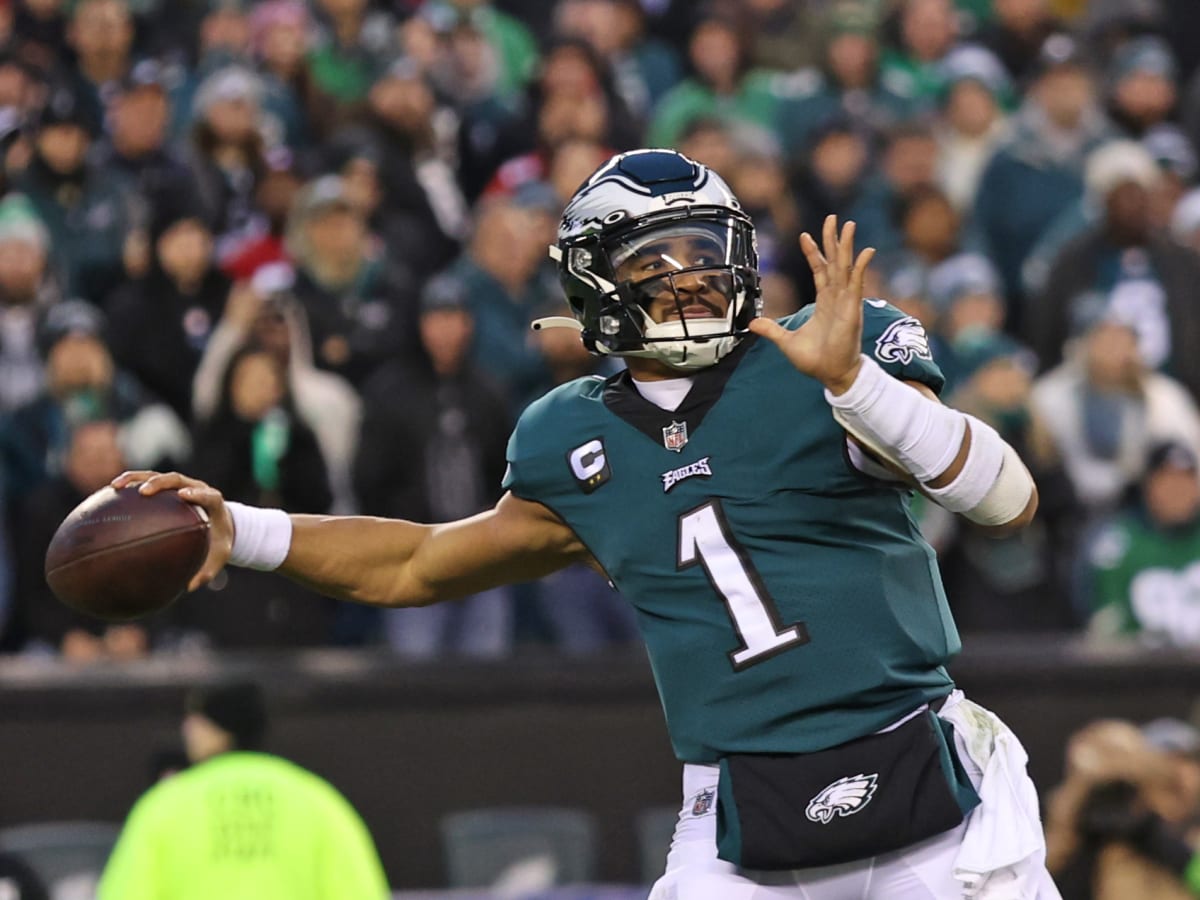 Peyton Manning Reveals Super Bowl Advice He Texted to Eagles' Jalen Hurts