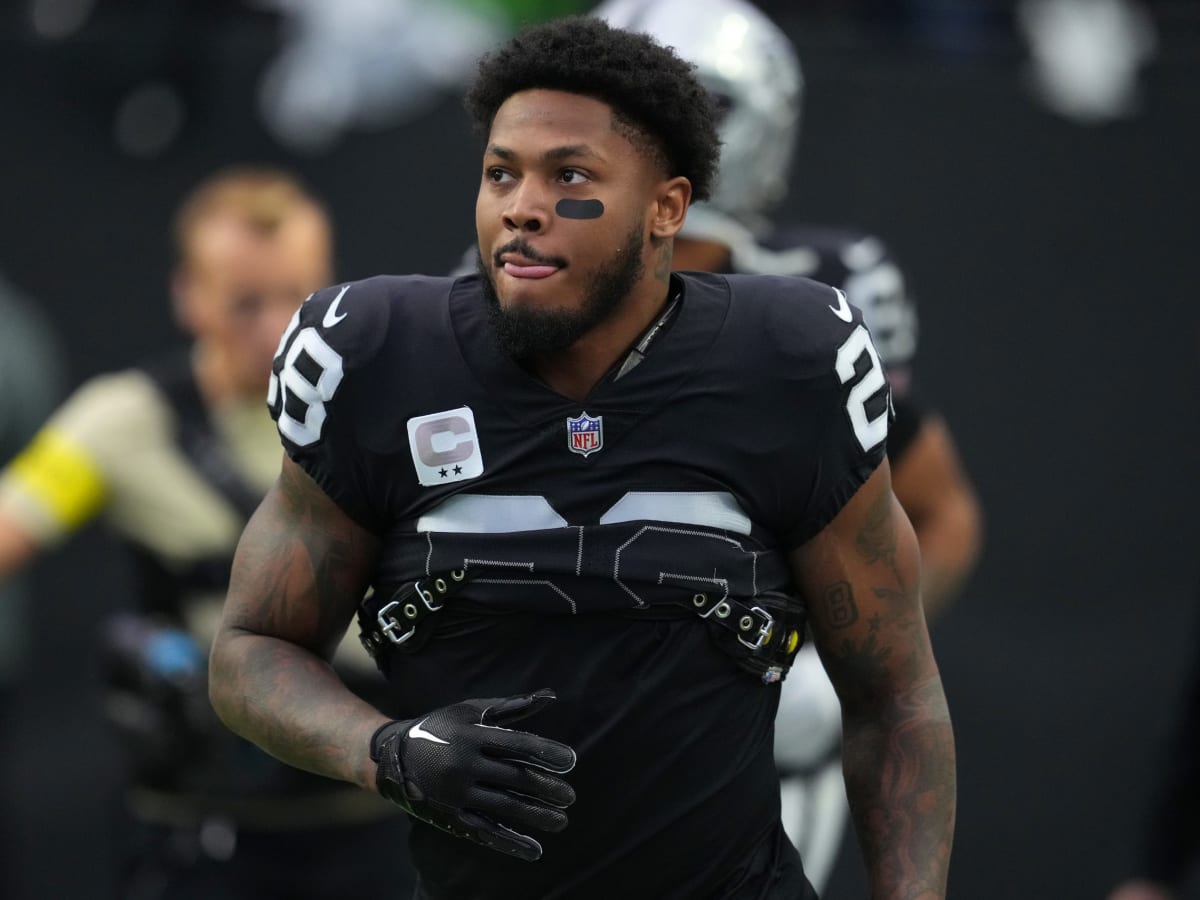 Raiders Free Agency: WR or RT? 3 Possibilities For Las Vegas