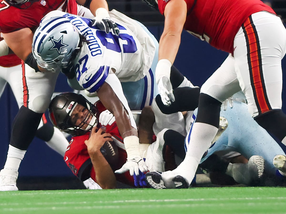 Cowboys vs. Buccaneers will be shaped by decision on C Ryan Jensen