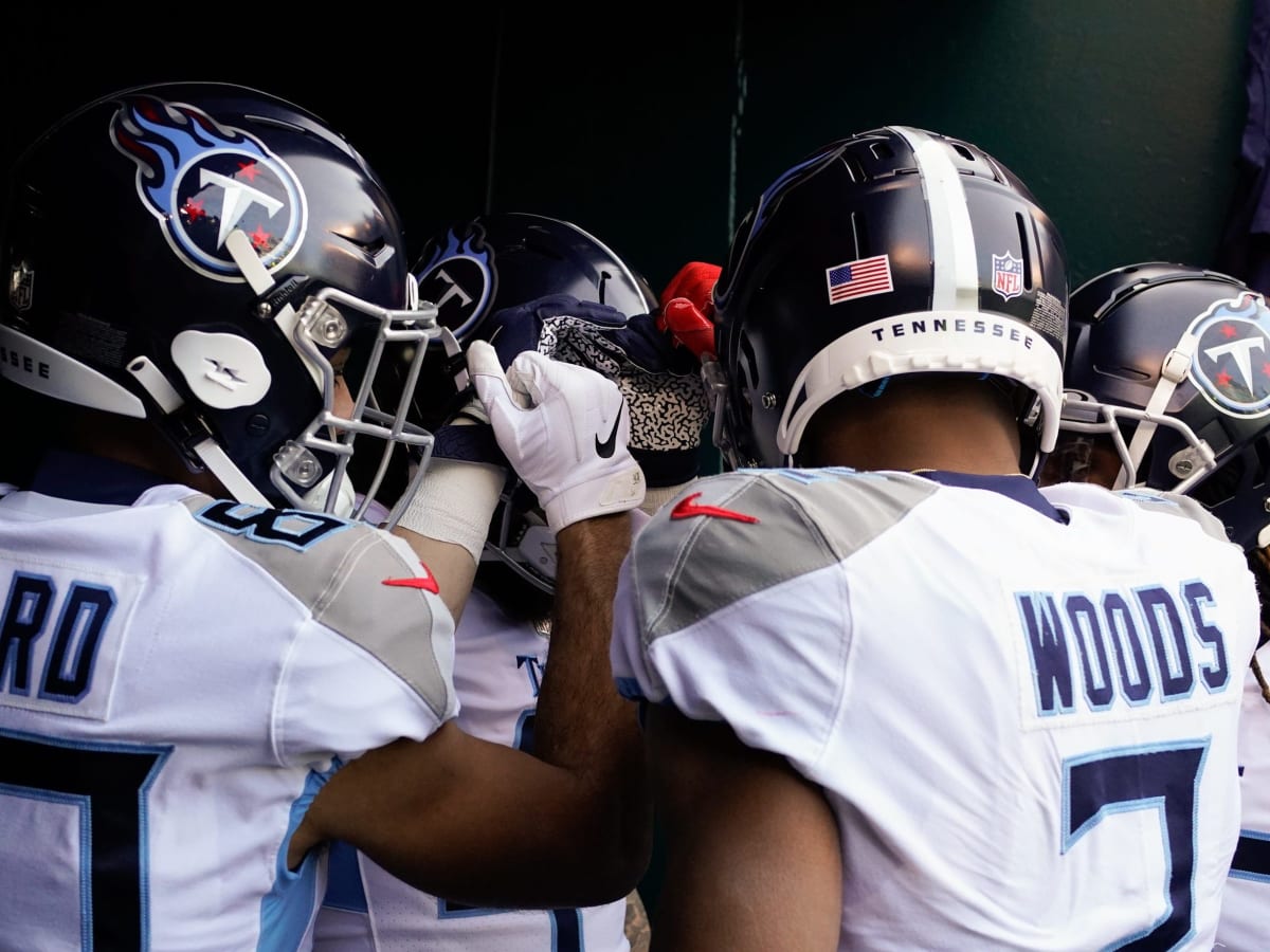 Titans Re-Sign WR Nick Westbrook-Ikhine