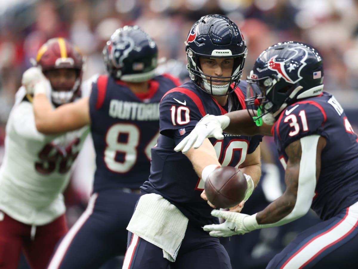 Texans' Dameon Pierce, Brandin Cooks Derek Stingley Jr. not