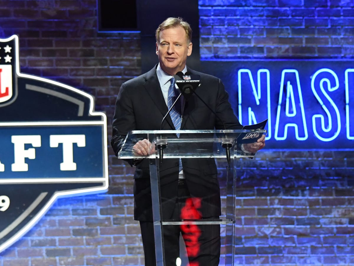 NFL mock draft from ESPN's Mel Kiper Jr. has Titans trade up for QB