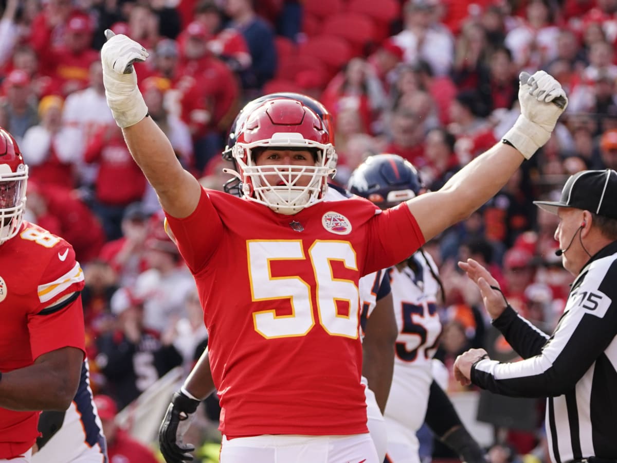 George Karlaftis works out with Chiefs legend in offseason