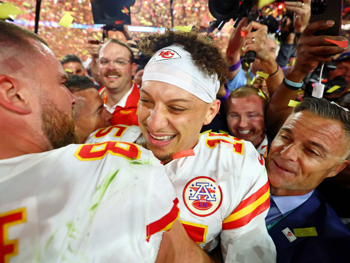 Super Bowl winner Travis Kelce throws a comical first pitch at