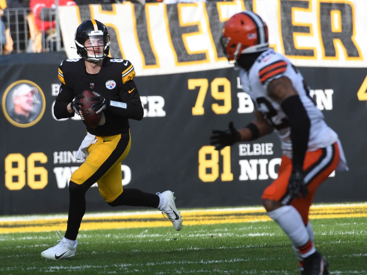 Steelers' Kenny Pickett Compared To Two Unreliable Quarterbacks