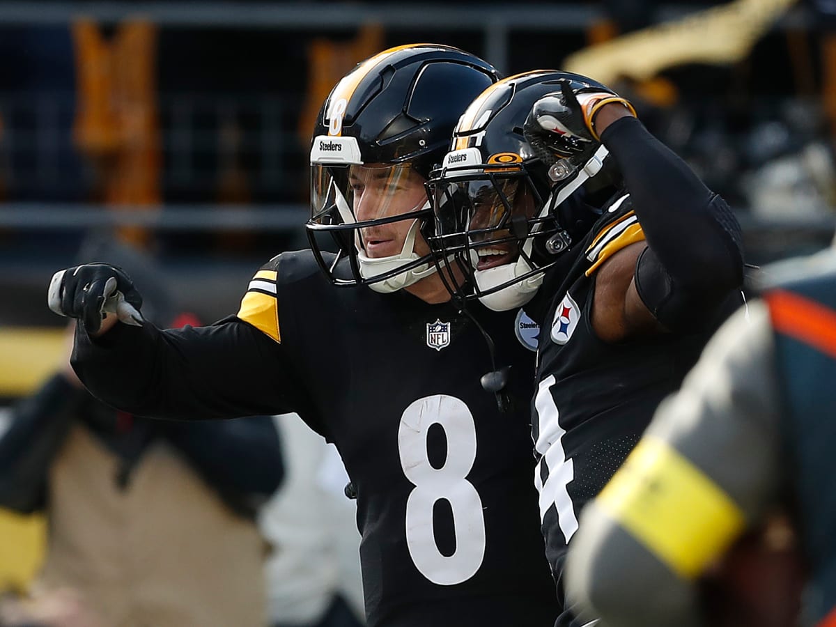 NBC Sports Pessimistic About Steelers Passing Game Heading Into 2023, Calls  Kenny Pickett 'Not Clutch' - Steelers Depot