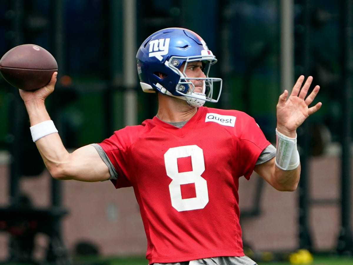 Watch: NY Giants QB Daniel Jones has worked on improving his strength