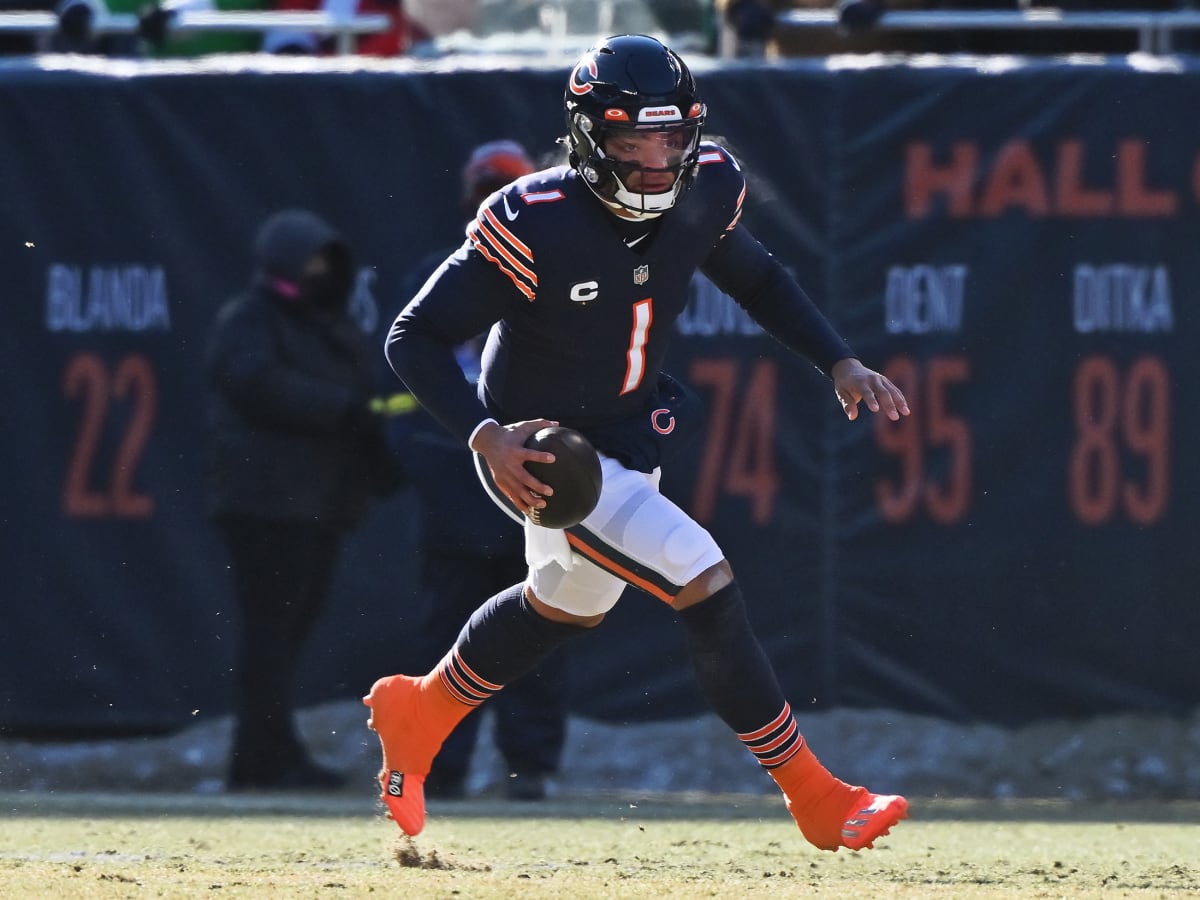 Bears QB Justin Fields: 'I respect every fan that we have